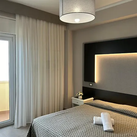 格兰德优尔酒店 3* Montesilvano Marina