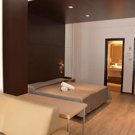 格兰德优尔酒店 3* Montesilvano Marina