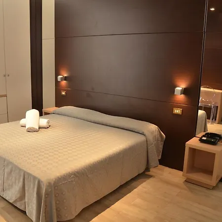 格兰德优尔酒店