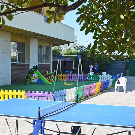 格兰德优尔酒店 酒店 3*