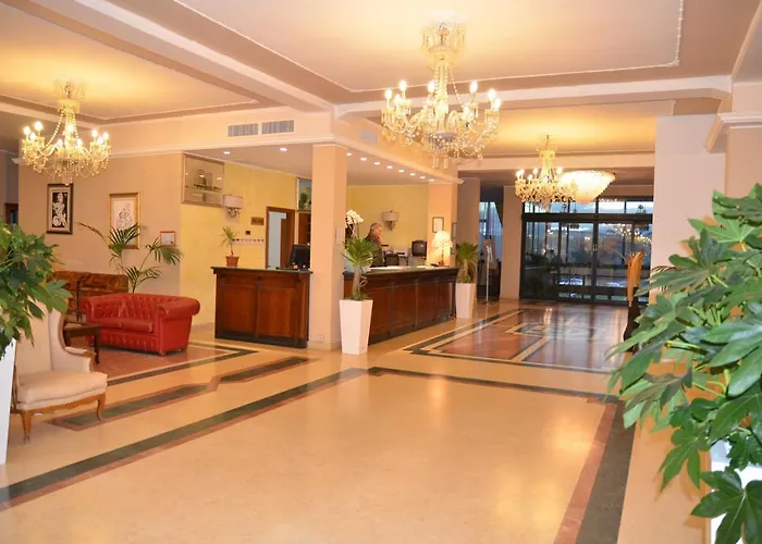 Grand Eurhotel Otel 3*