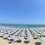 Ξενοδοχείο Grand Eurhotel 3*