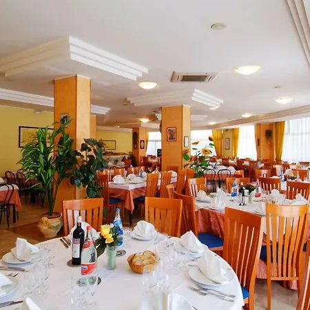 Aparthotel Grand Eurhotel 4*