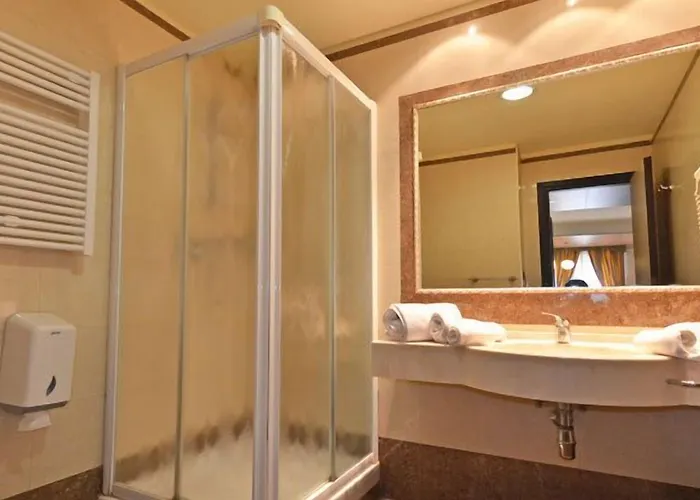 Grand Eurhotel Отель