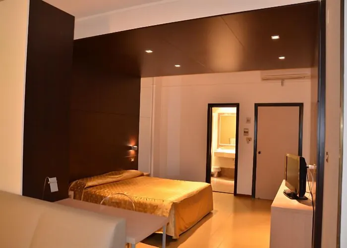 Отель Grand Eurhotel 3*